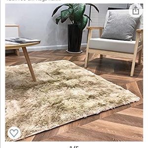 Area rug